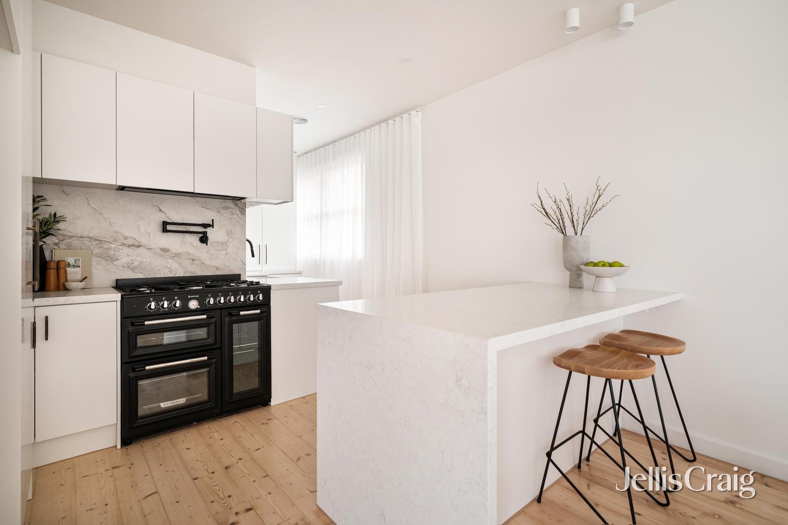 7 Bryan Court, Eltham image 5