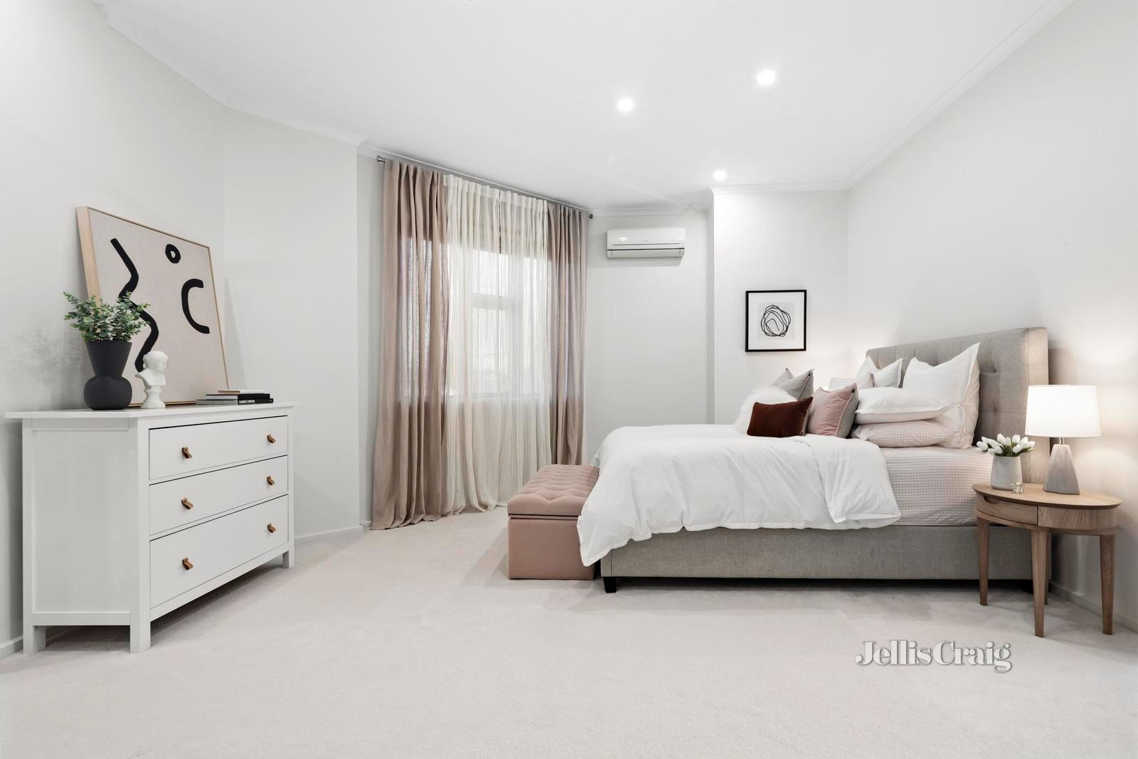 7 Burton Crescent, Ascot Vale image 11