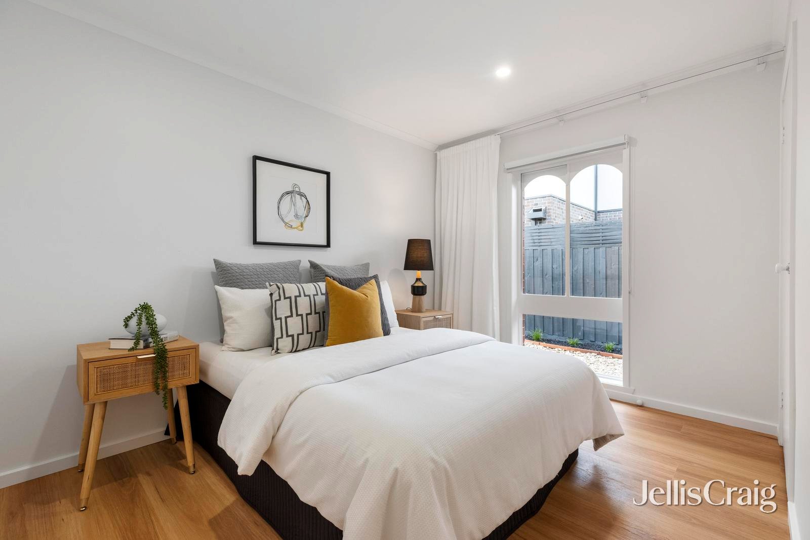 7 Cairn Grove, Glen&nbsp;Waverley image 10