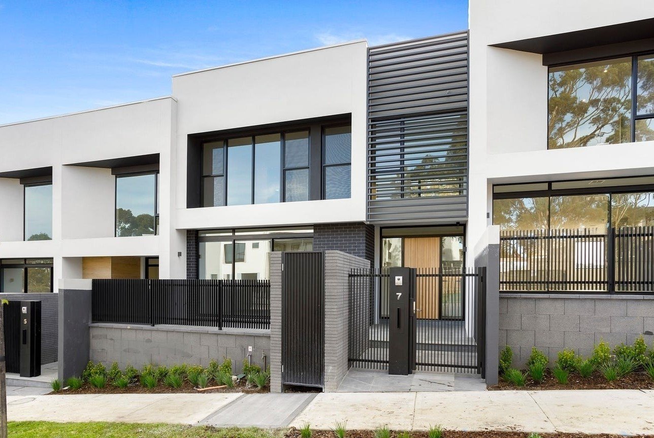 7 Caladenia Circuit, Doncaster image 1