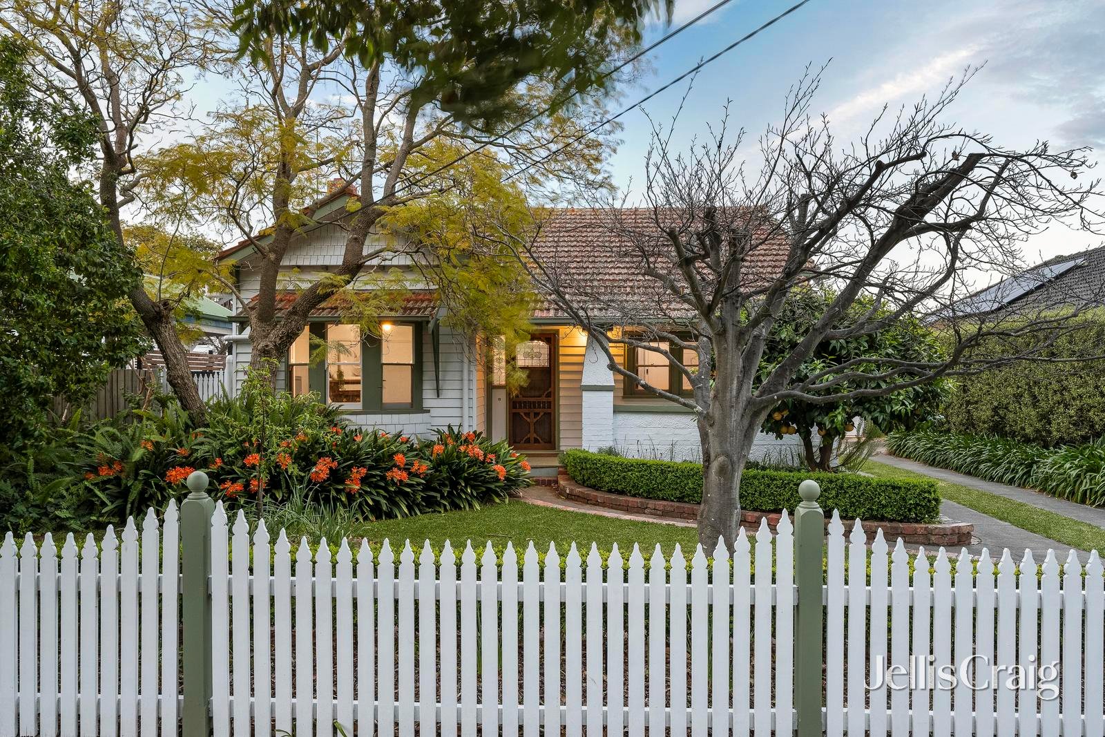 7 Calembeena Avenue, Hughesdale image 1