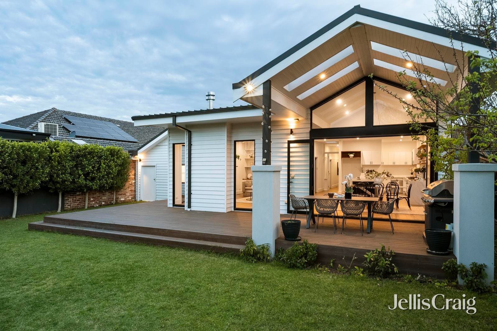 7 Calembeena Avenue, Hughesdale image 13