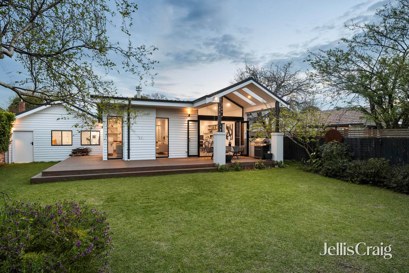 7 Calembeena Avenue, Hughesdale image 14