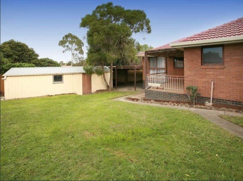 7 Camellia Court, Wheelers Hill image 6