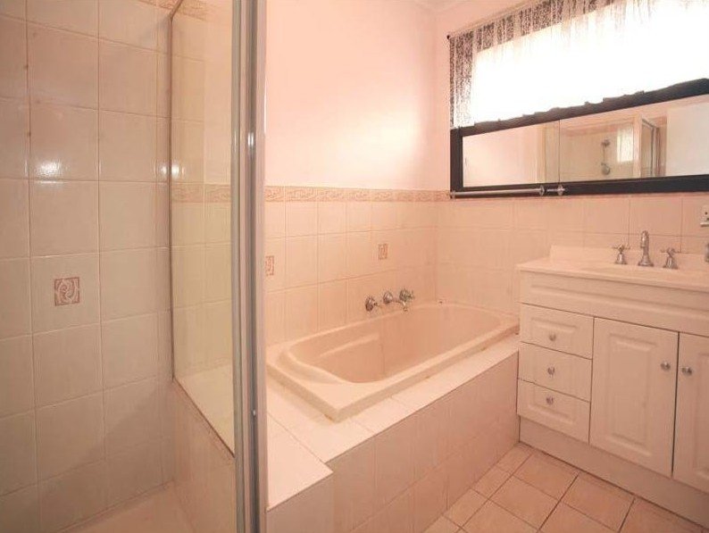 7 Camellia Court, Wheelers Hill image 5