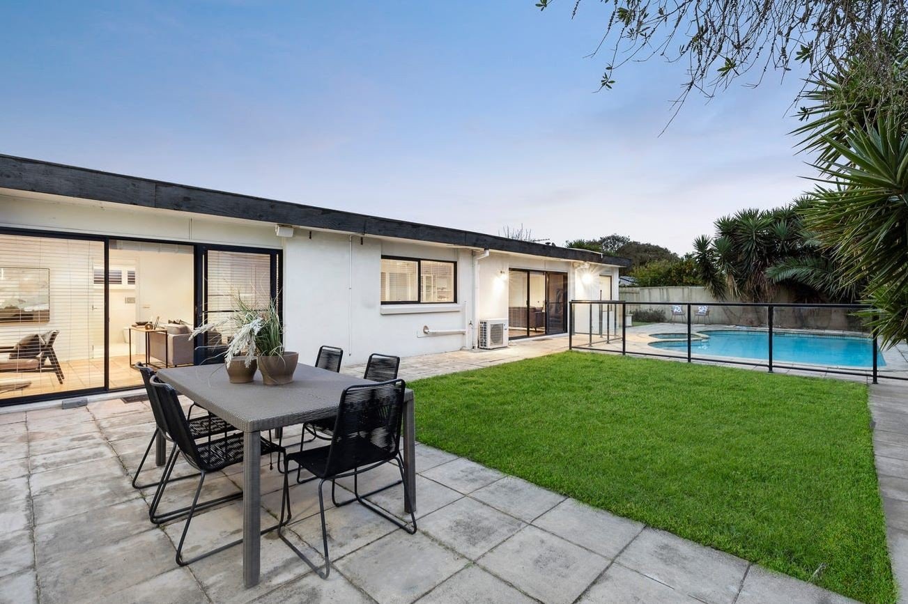 7 Carinya Avenue, Aspendale image 10