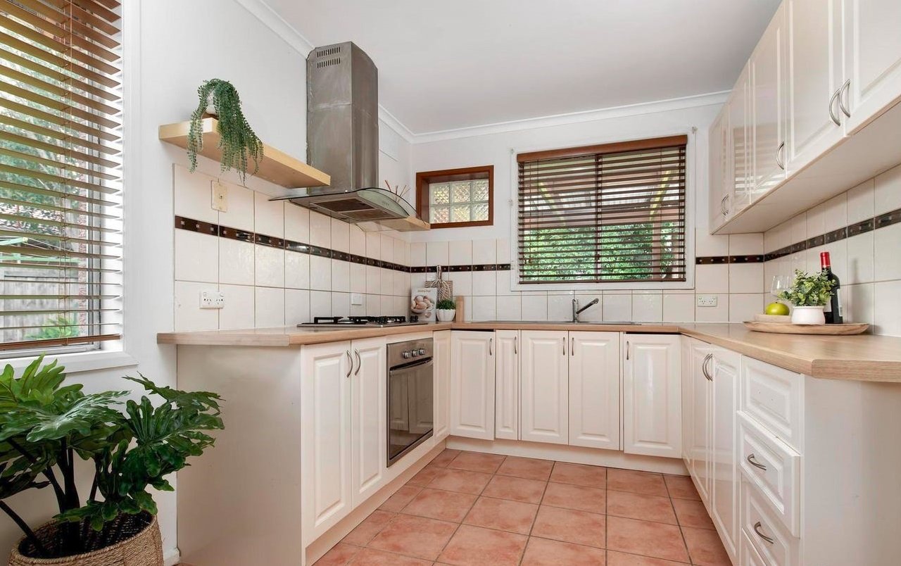 7 Carmen Court, Ringwood image 4