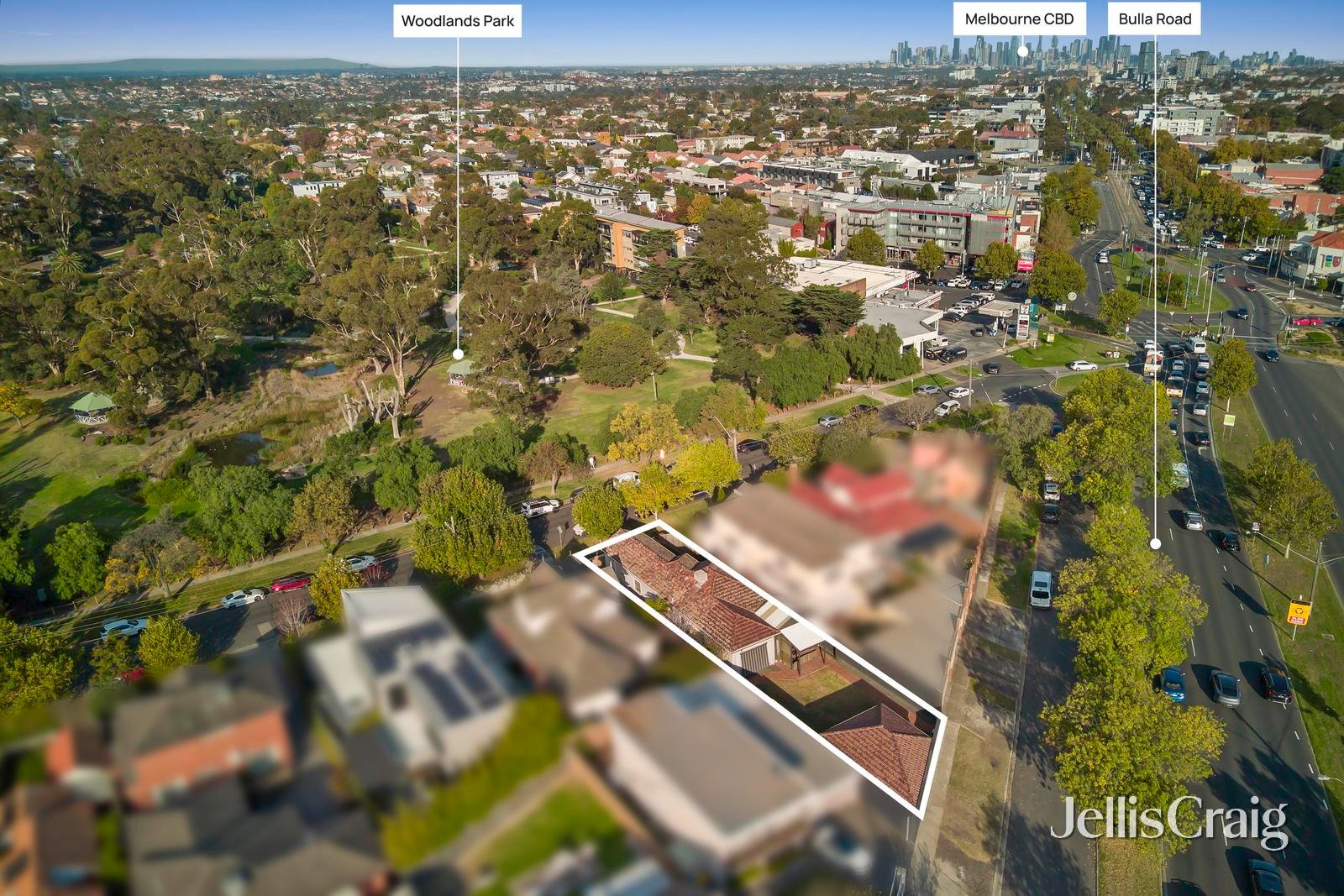 7 Carnarvon Road, Essendon image 2