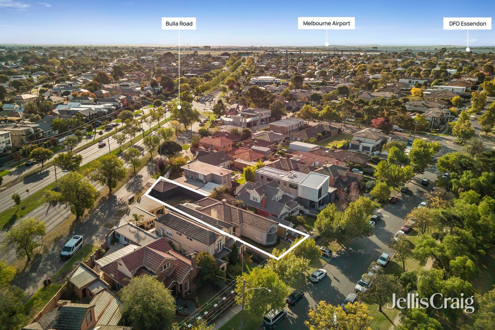 7 Carnarvon Road, Essendon image 3