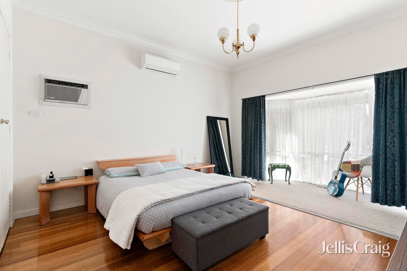 7 Carnarvon Road, Essendon image 8