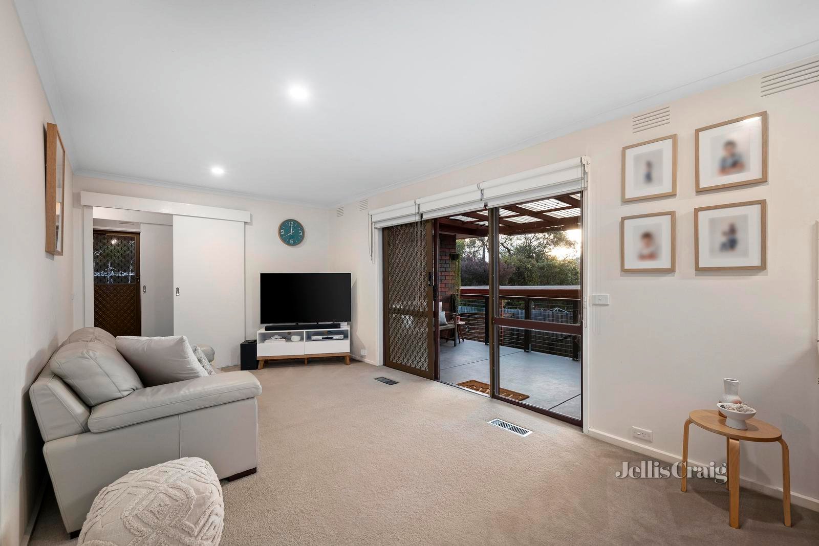 7 Carrington Court, Chirnside Park image 3