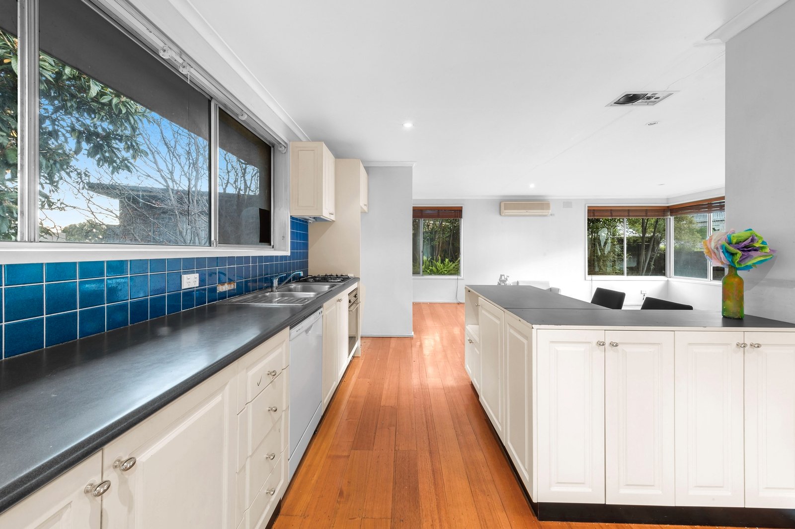 Property Gallery Thumbnail 4