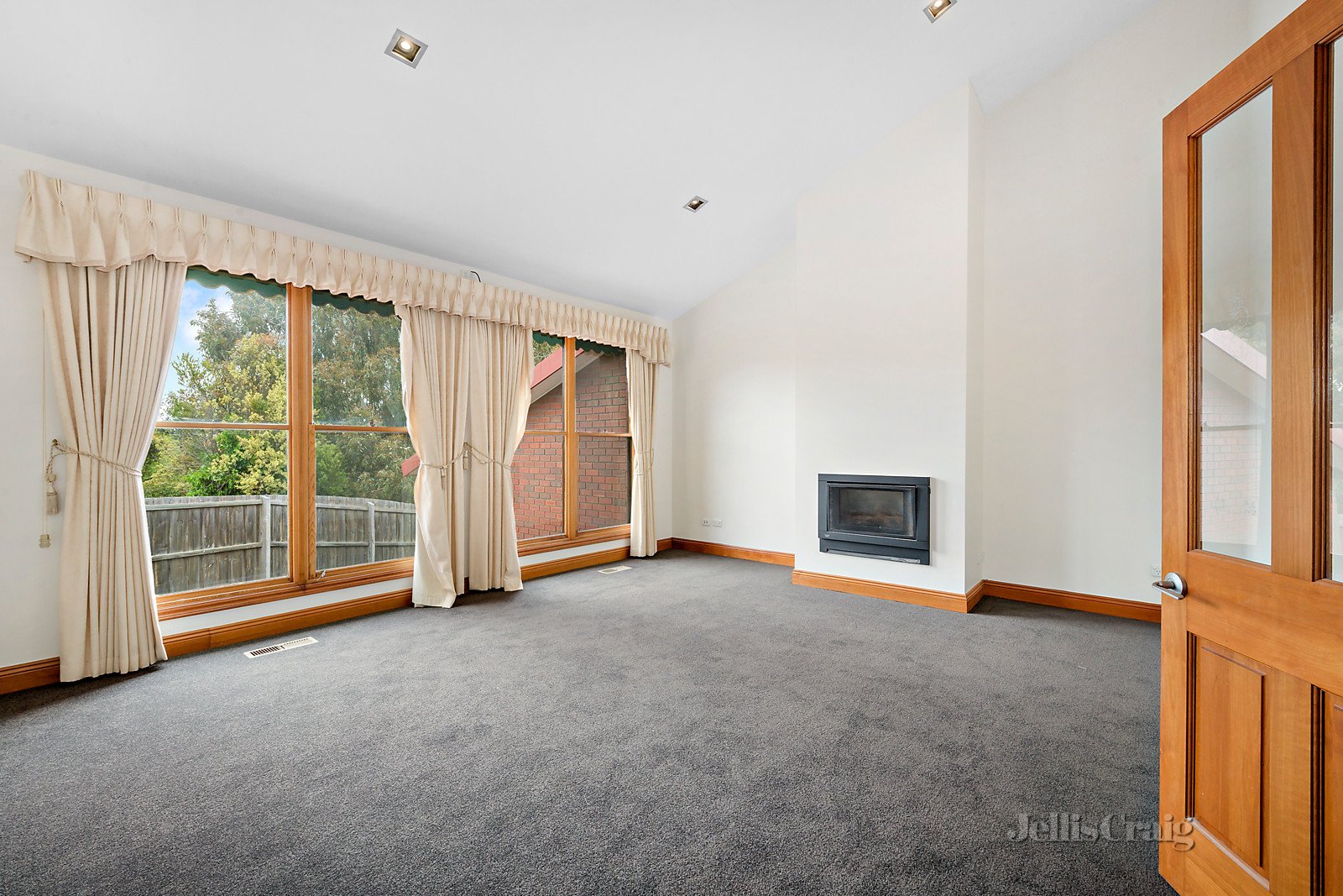 7 Clianthus Court, Ballarat North image 5