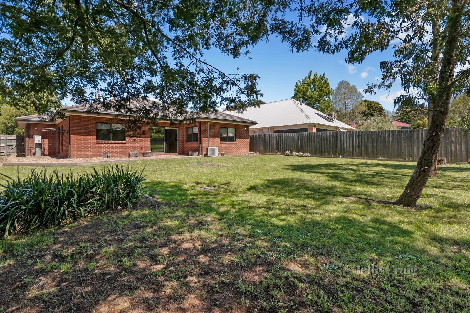 7 Coach House Boulevard, Woodend image 16
