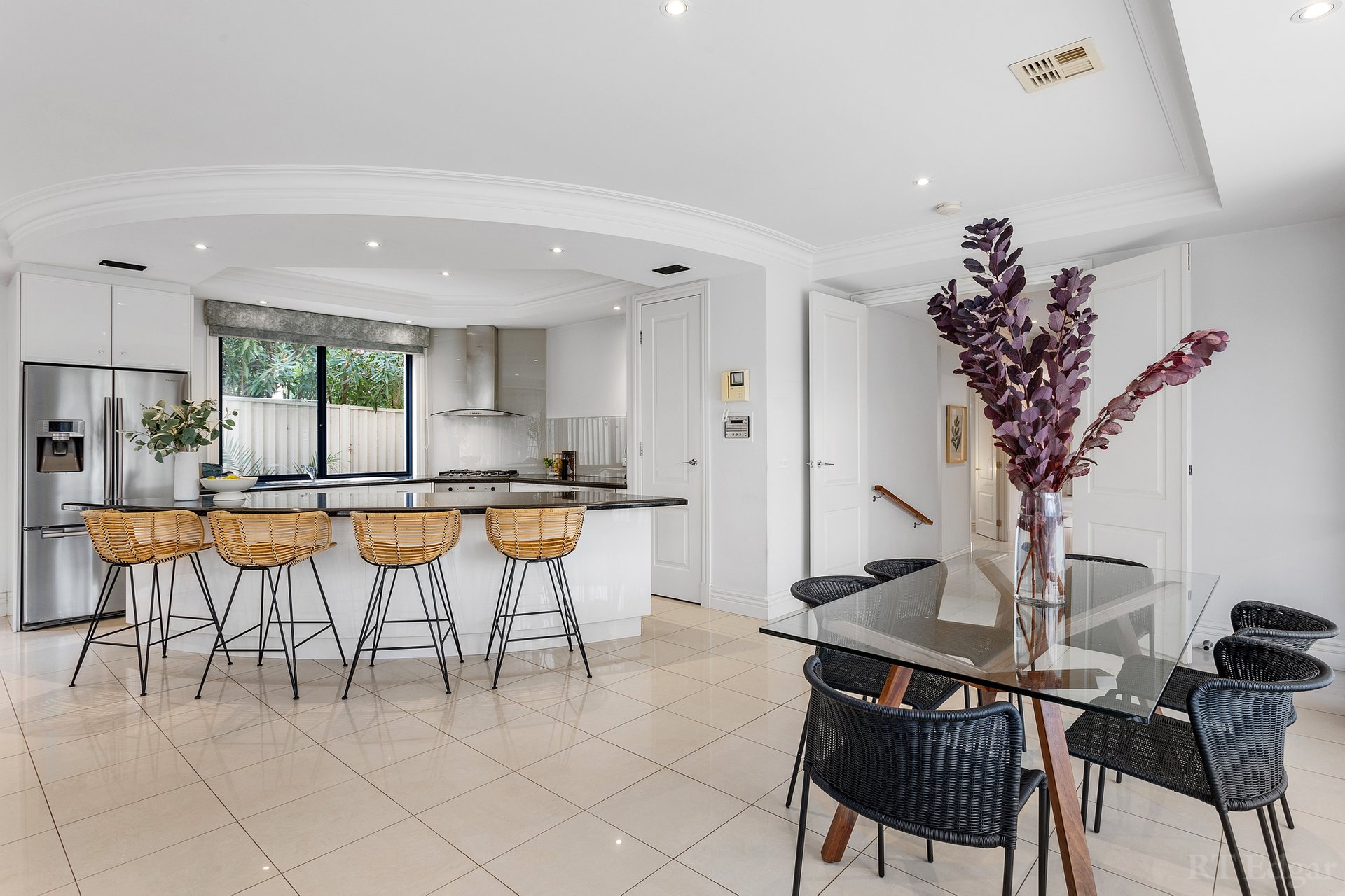 Property Gallery Thumbnail 6