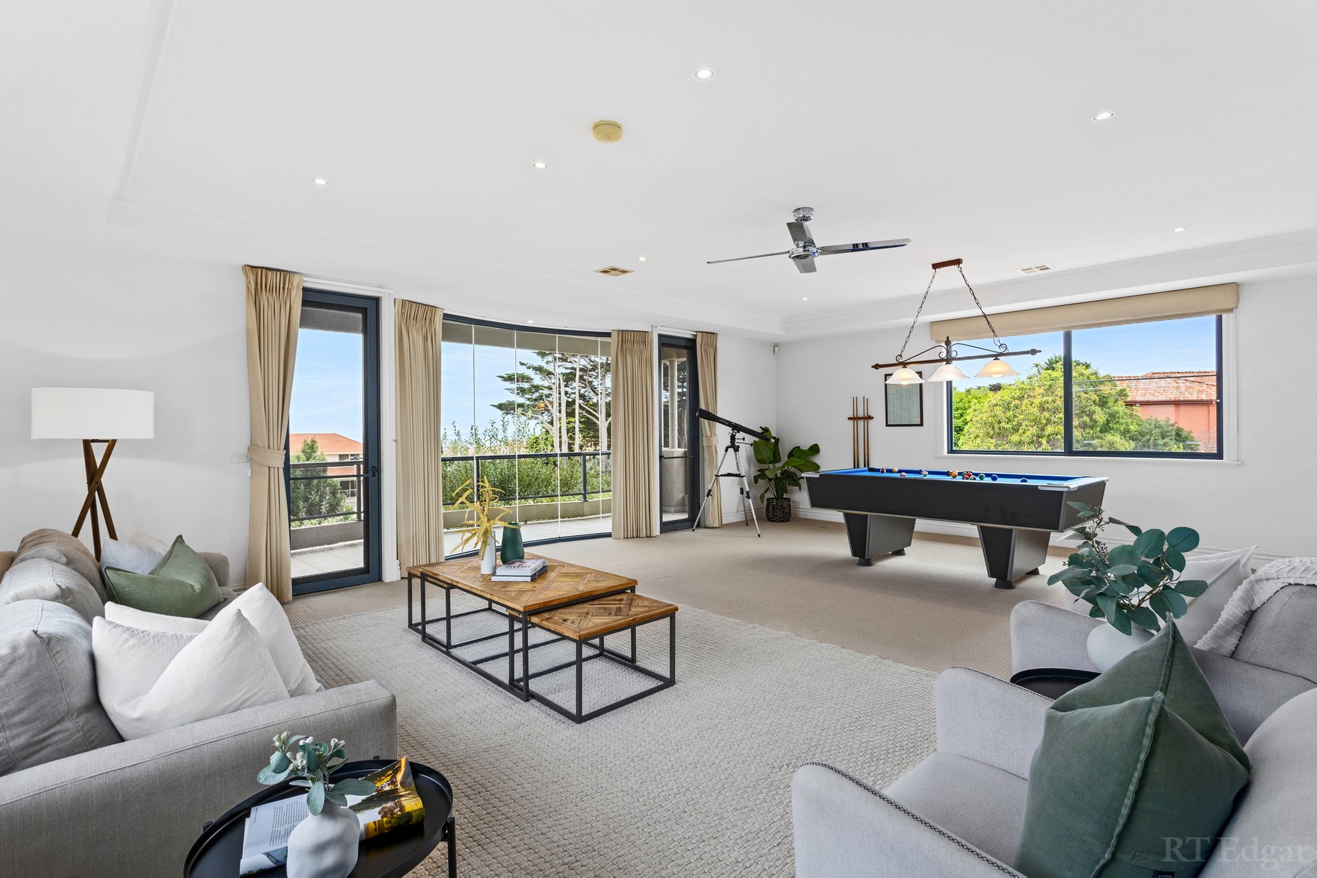 Property Gallery Thumbnail 9
