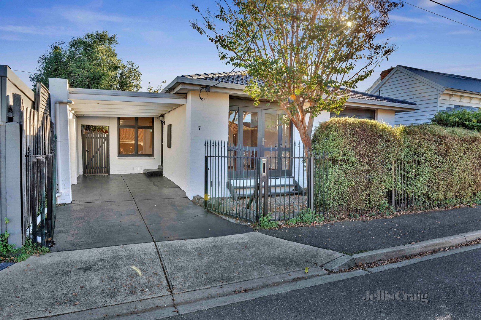 7 College Street, Williamstown image 9