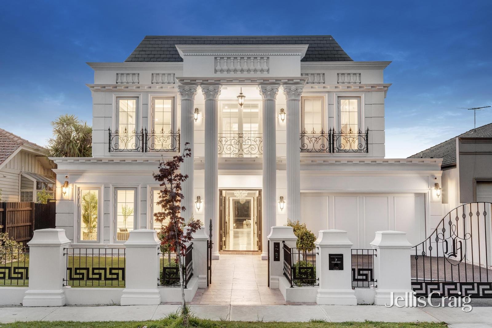 7 Collins Street, Ormond image 1