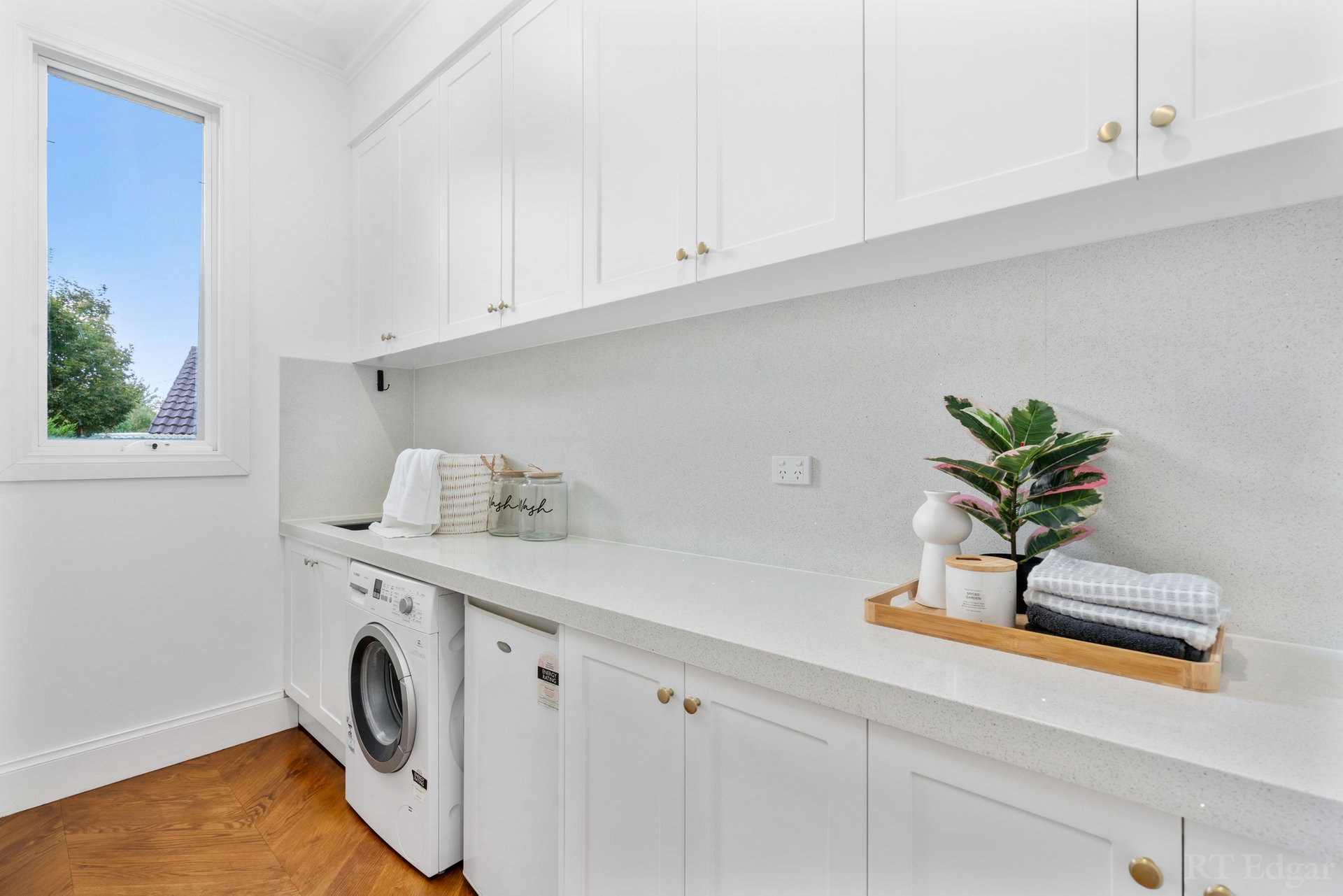 Property Gallery Thumbnail 14