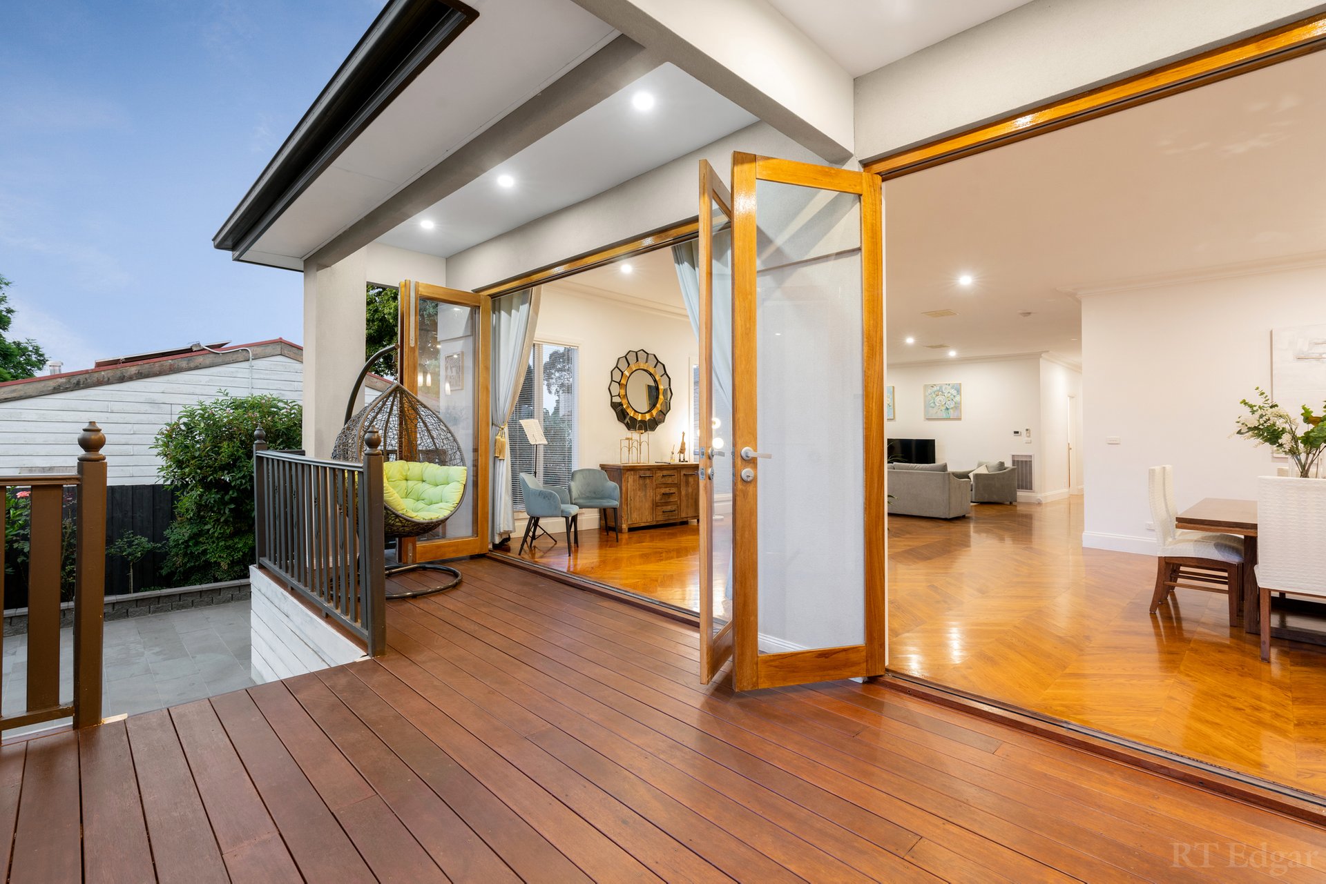 Property Gallery Thumbnail 16