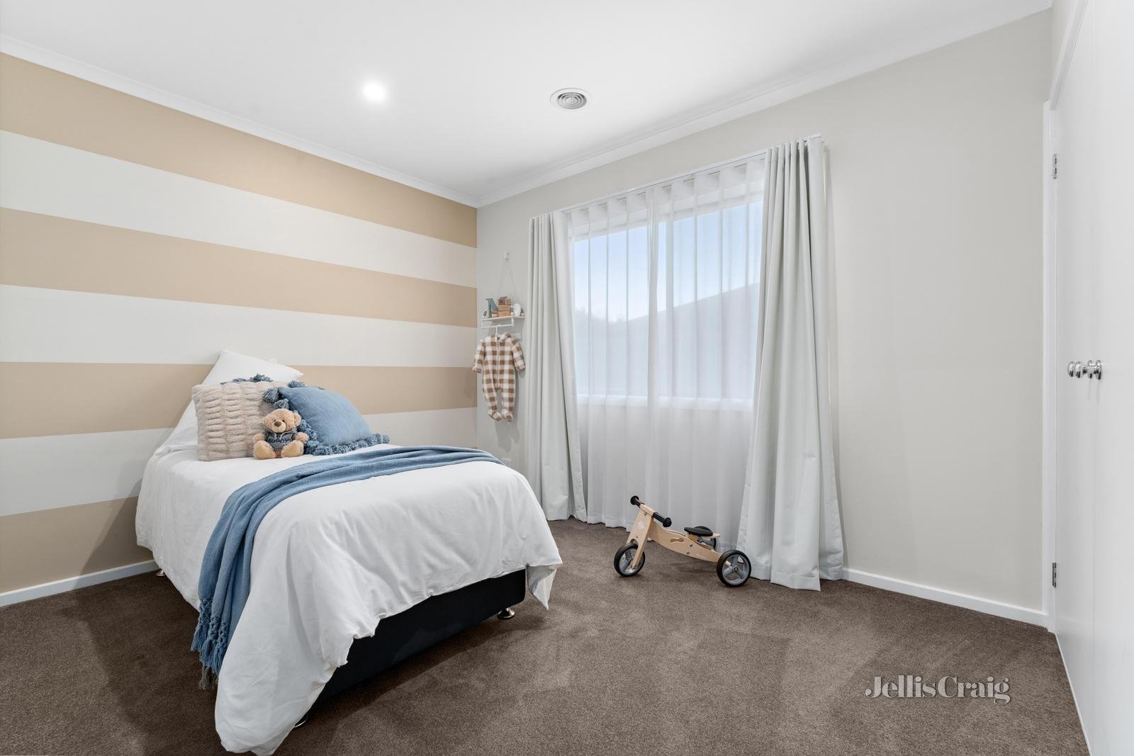 7 Cotswold Drive, Alfredton image 14
