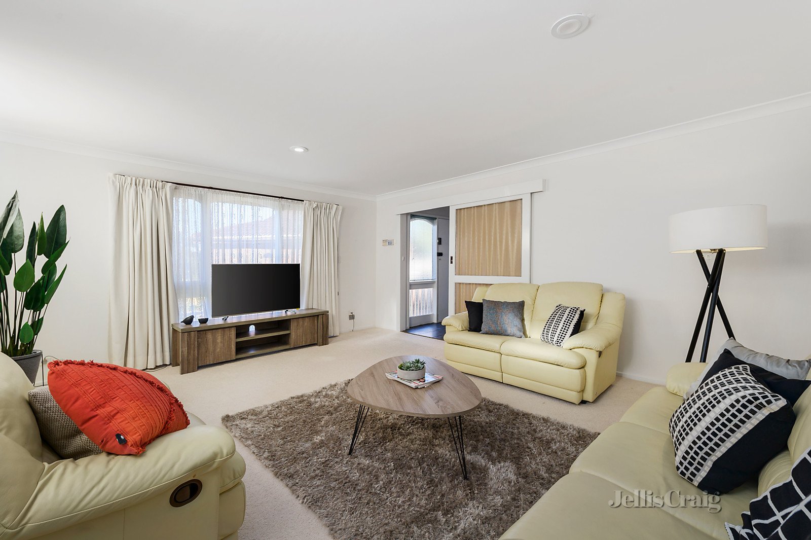 7 Cottswold Rise, Templestowe image 2