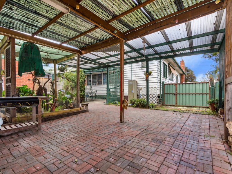 7 Craig Street, Blackburn South image 6