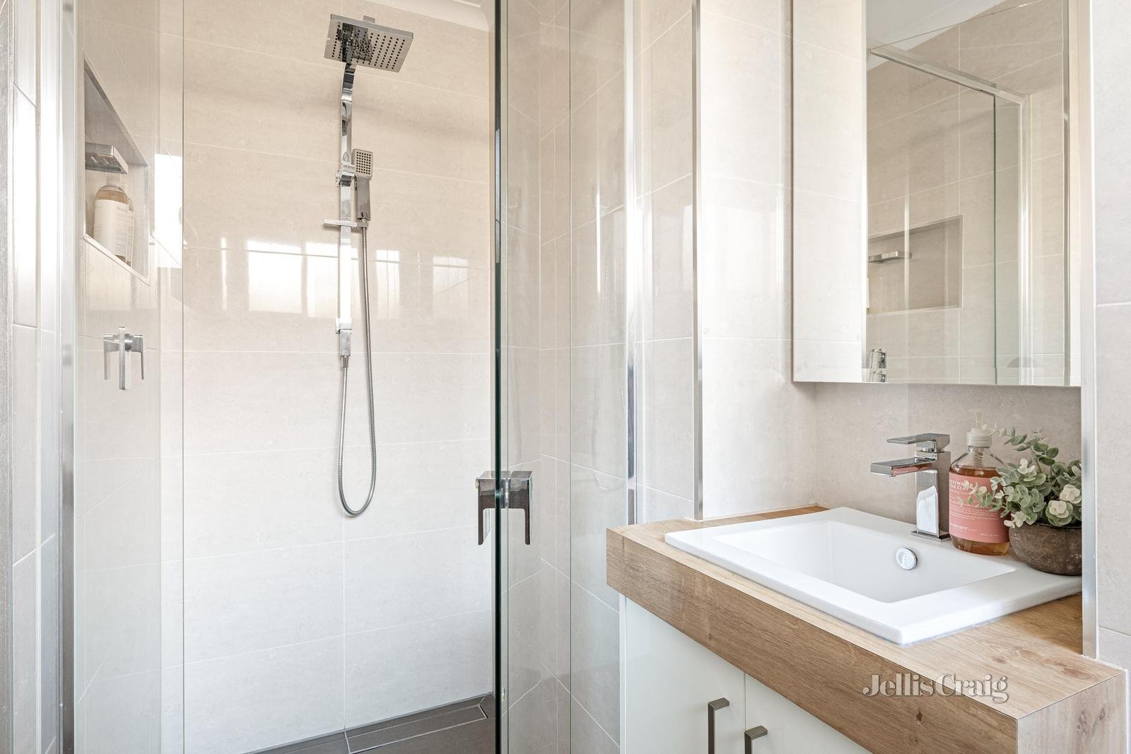 7 Craigmore Avenue, Mentone image 10