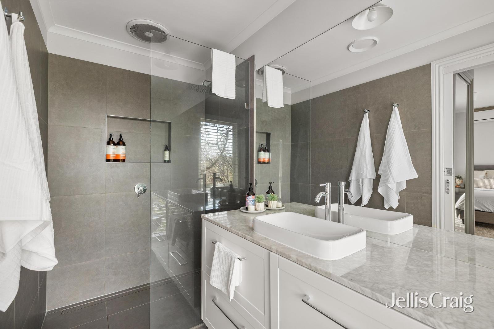 7 Cremin Close, Kew image 11
