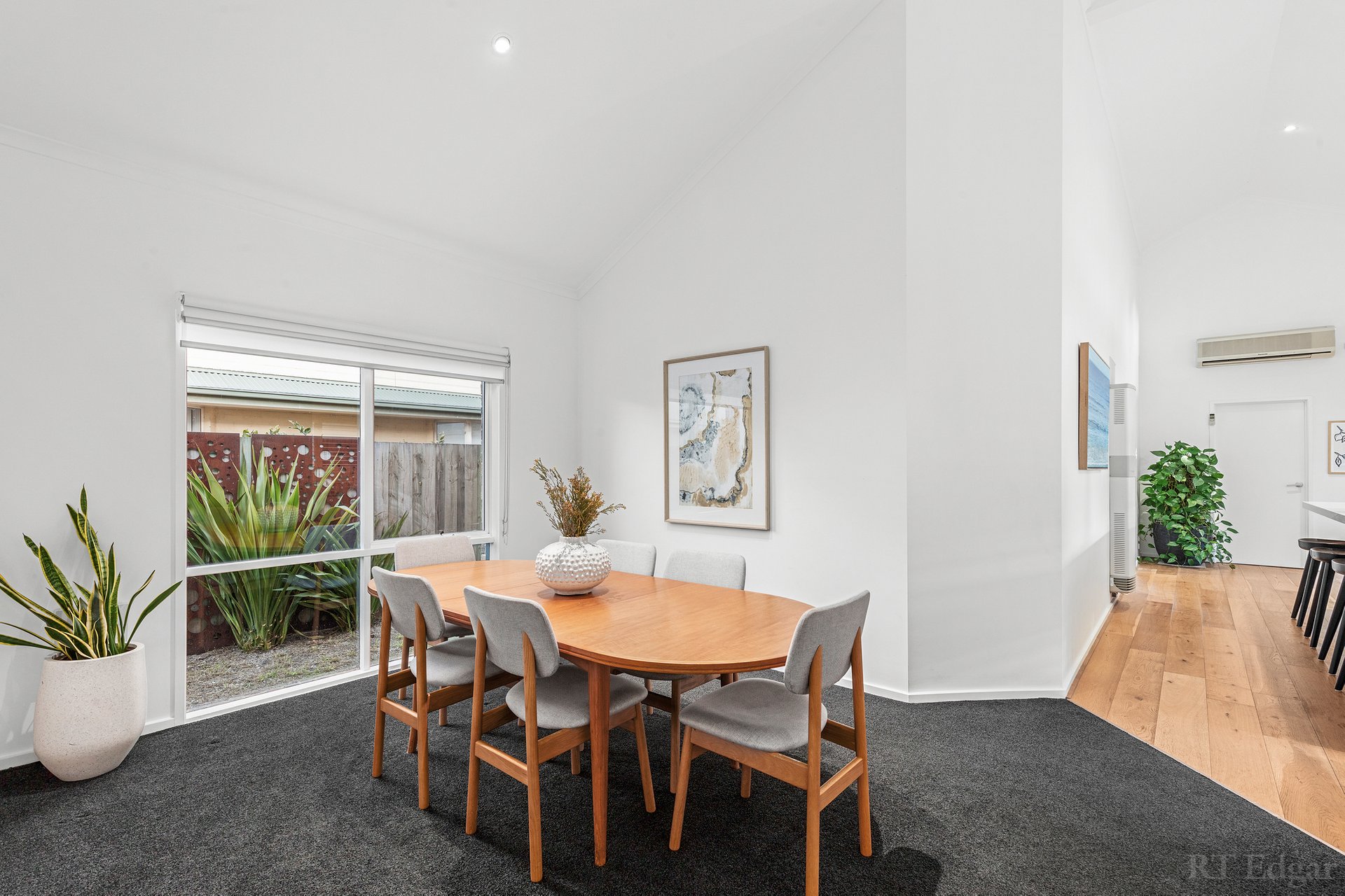 Property Gallery Thumbnail 8