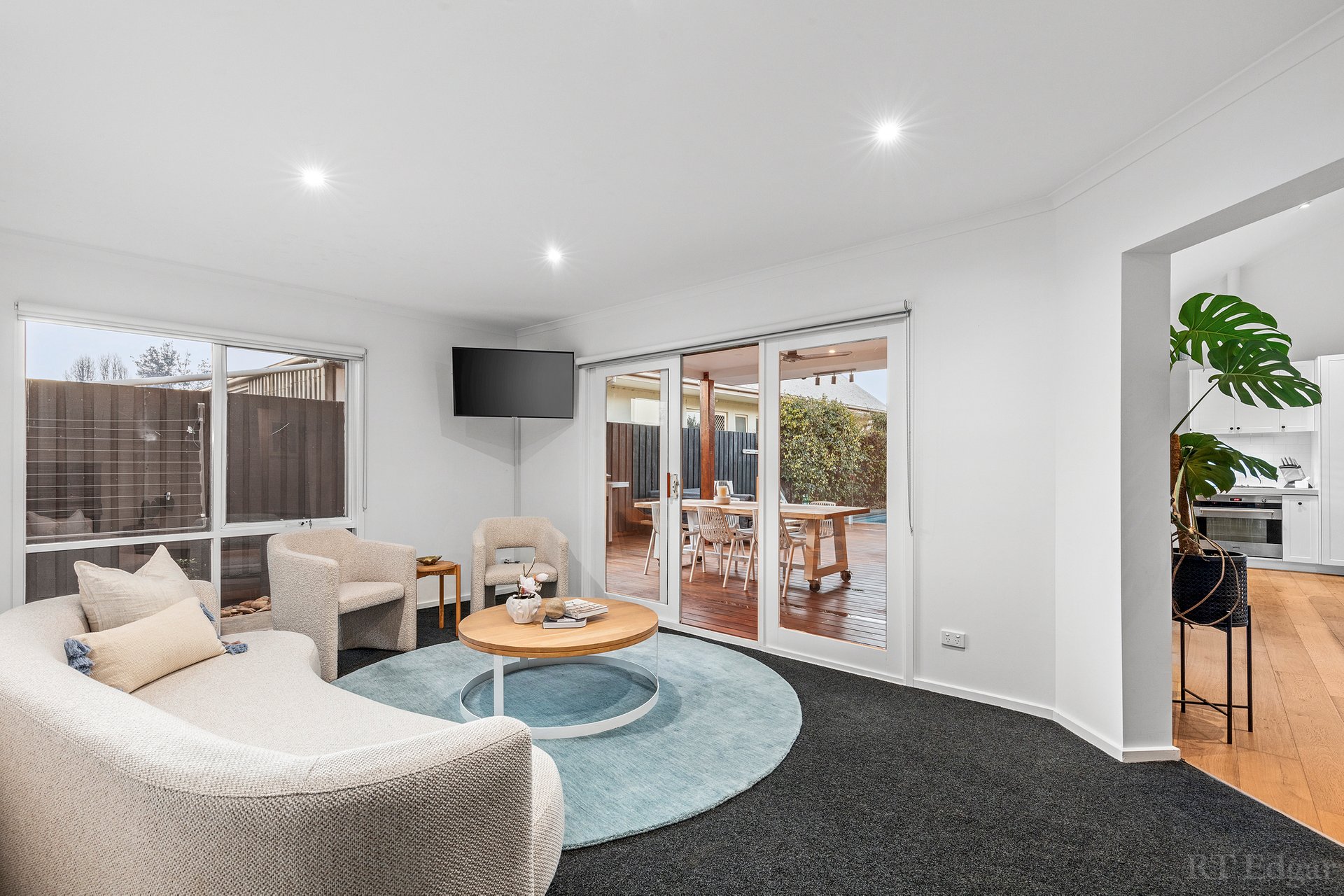 Property Gallery Thumbnail 13