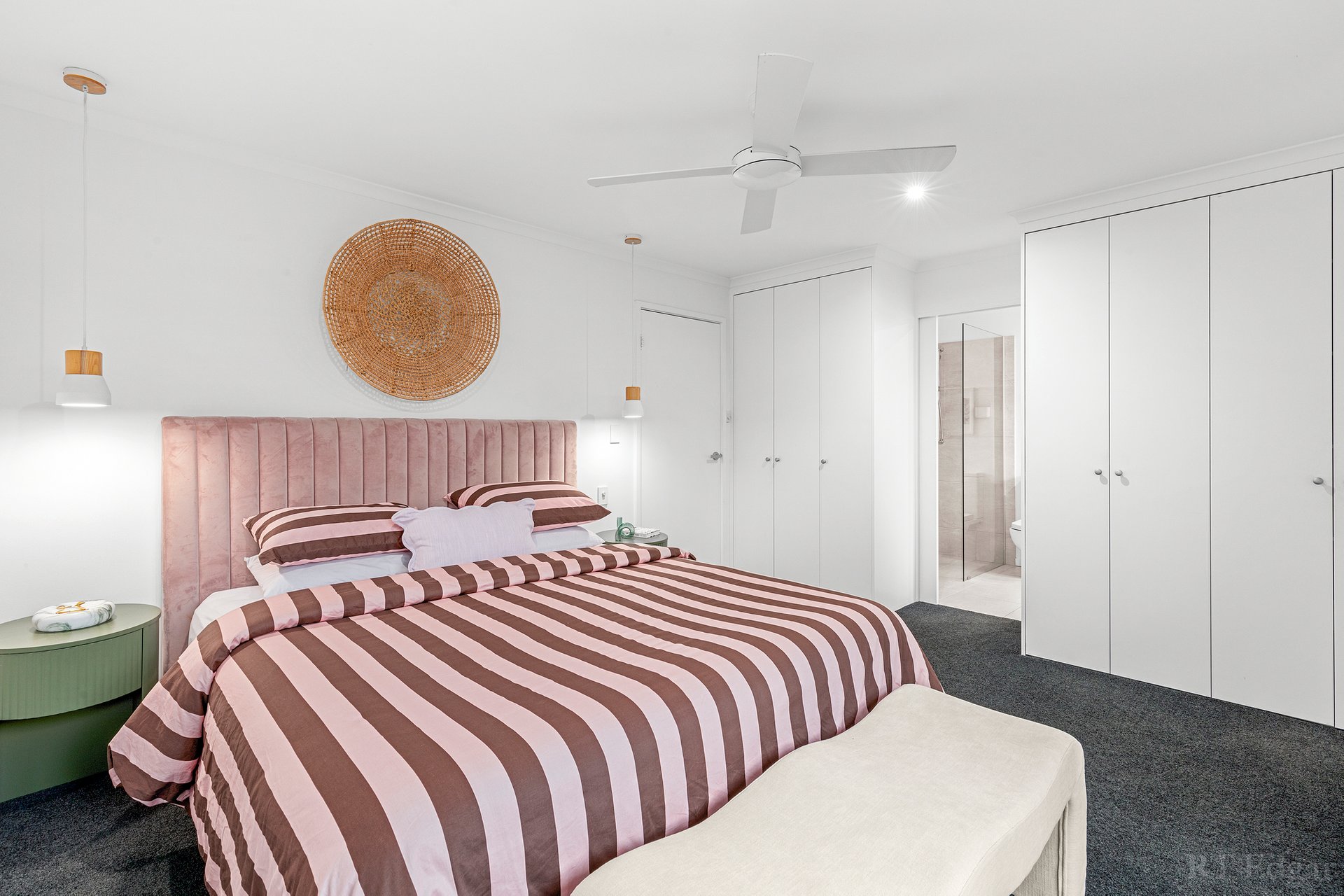 Property Gallery Thumbnail 14