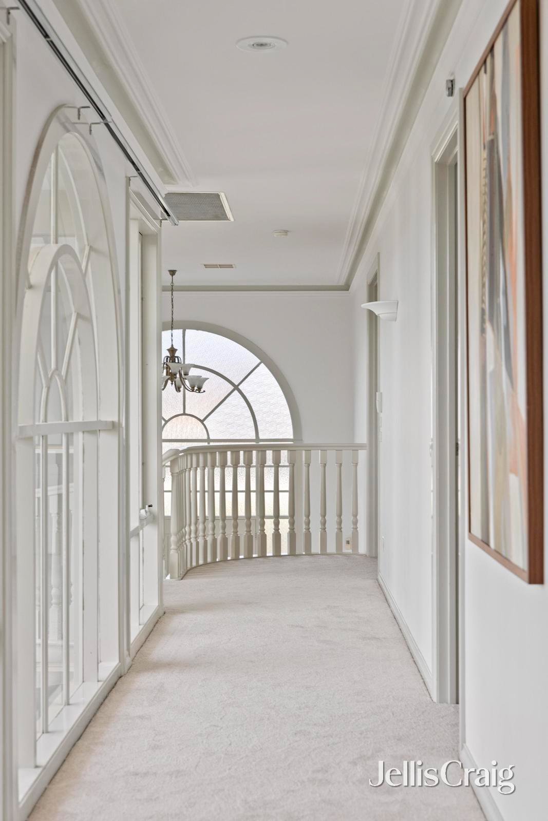 7 Dalkeith Court, Doncaster East image 12