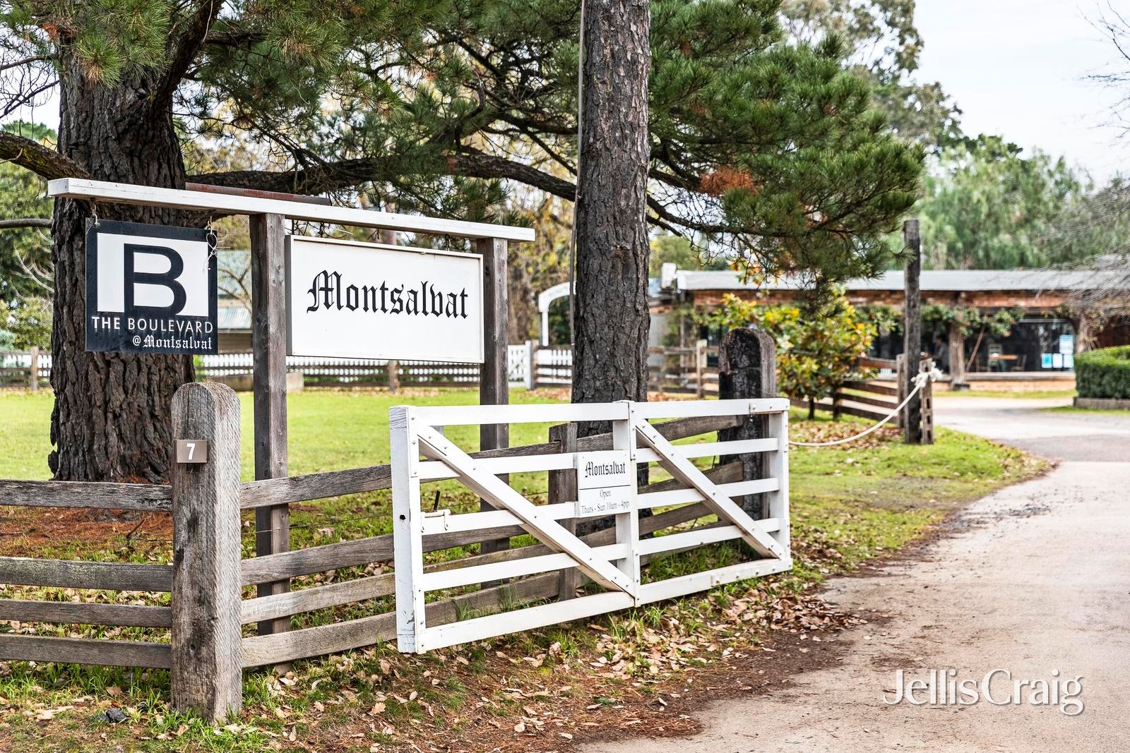 7 Dandallo Drive, Eltham image 23