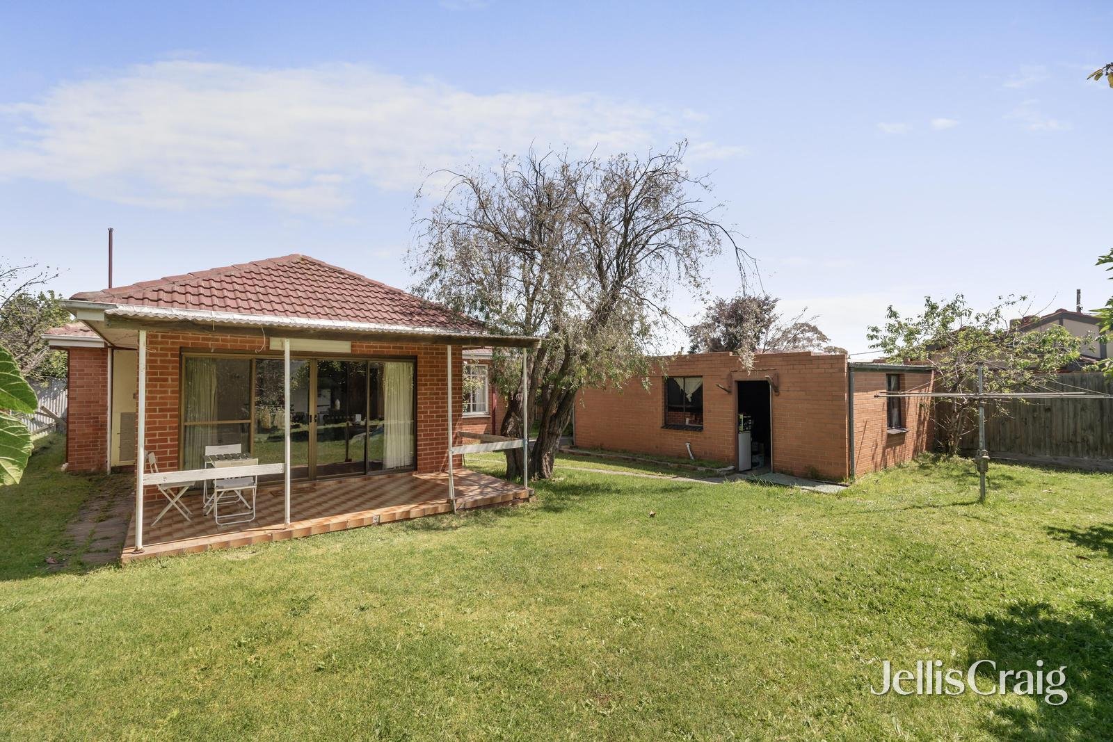 7 Deakin Street, Bentleigh East image 5