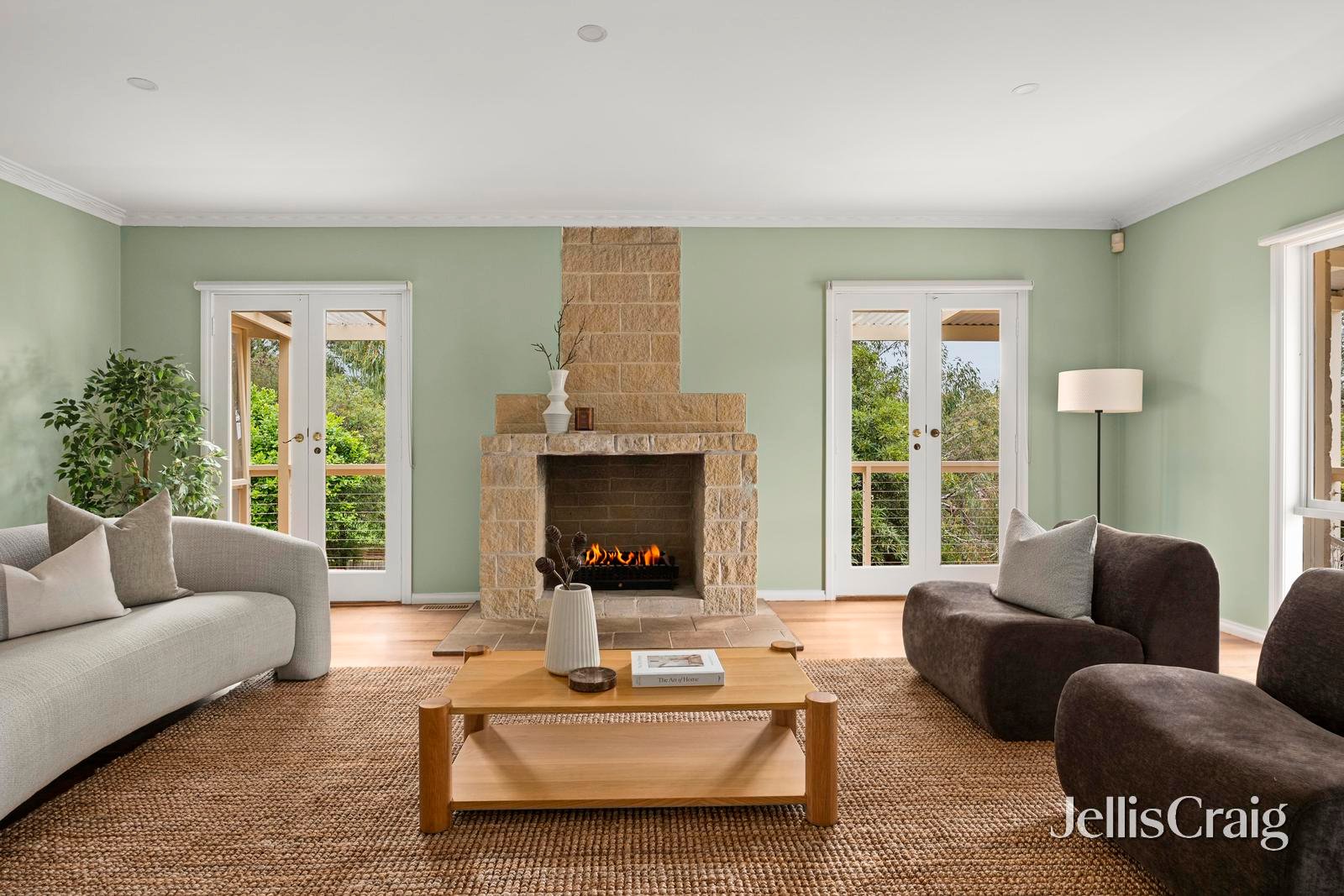 7 Delmuir Close, Eltham image 2