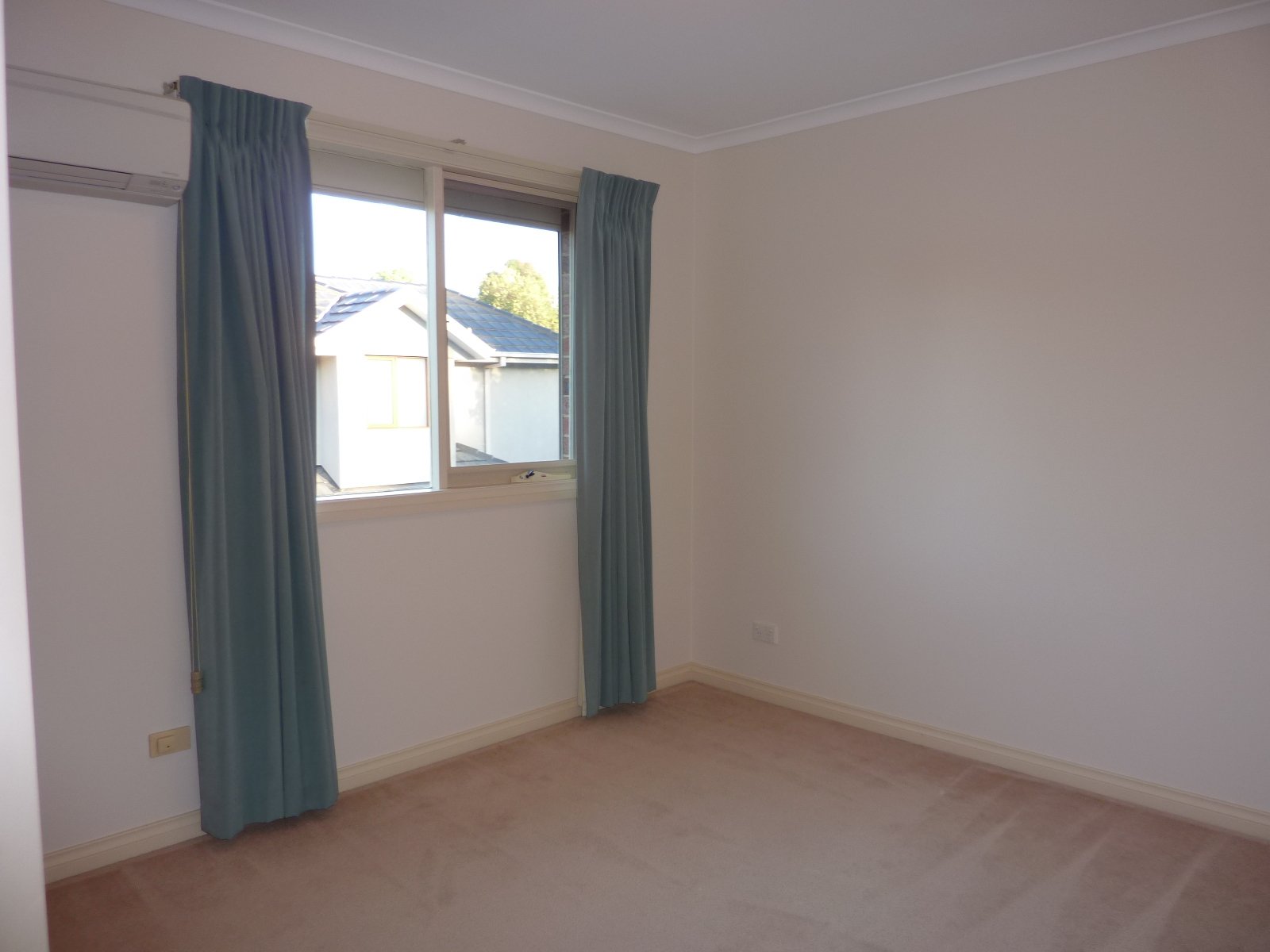 7 Derby Street, Blackburn image 5