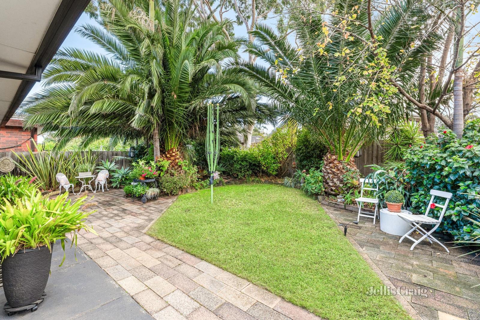 7 Derwent Street, Mentone image 10