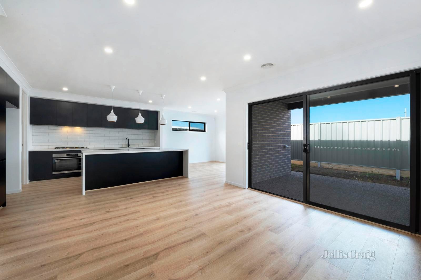 7 Devenish Way, St Leonards image 5