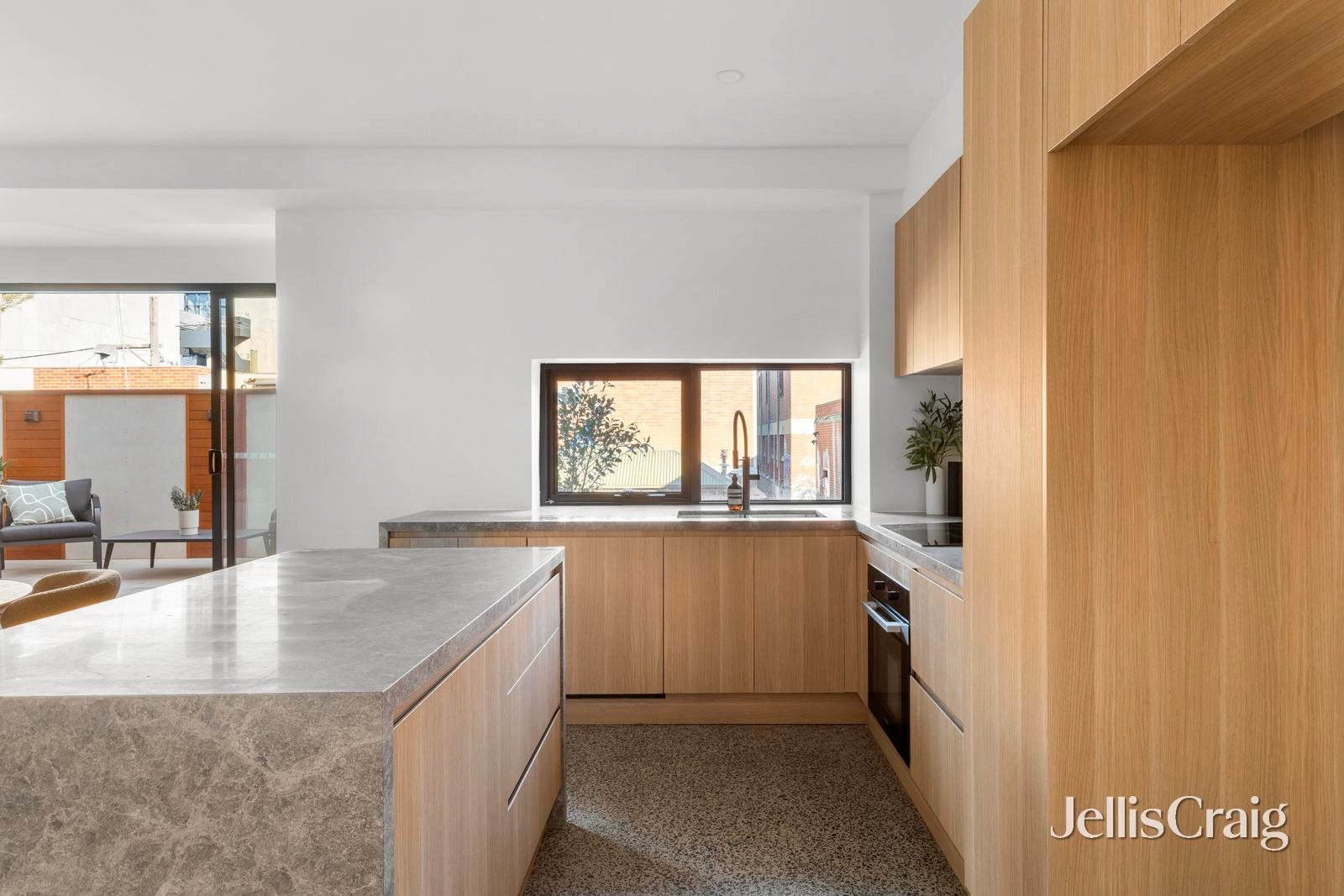 7 Dight Street, Collingwood image 4
