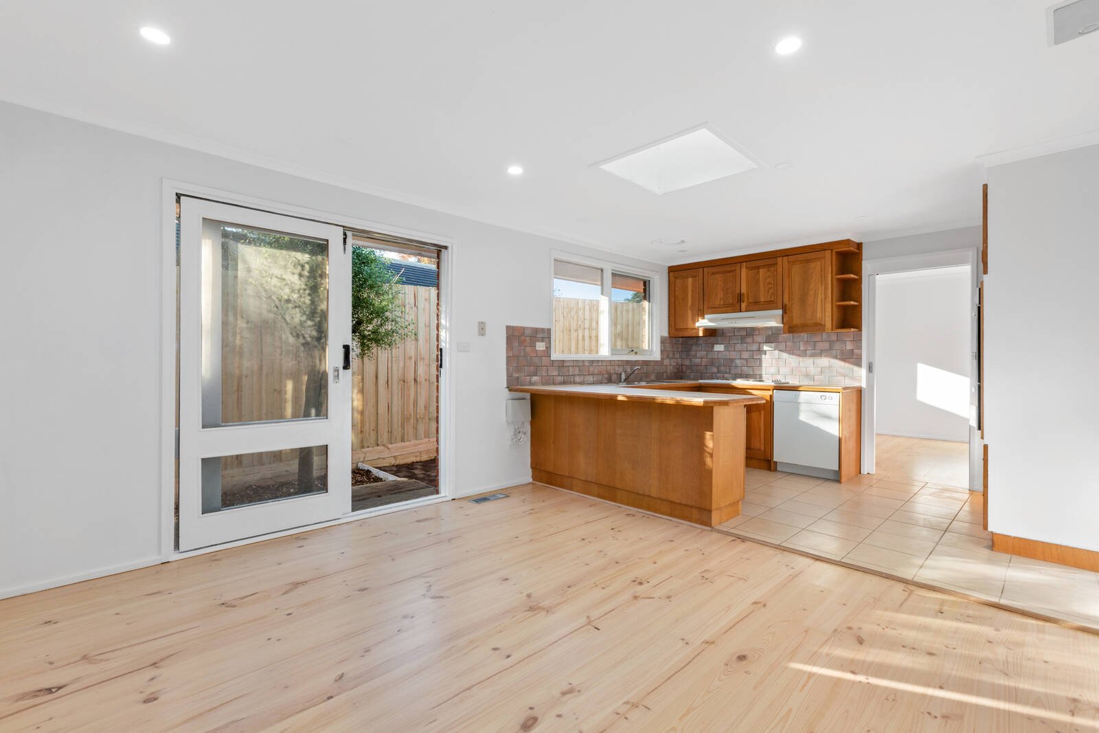 Property Gallery Thumbnail 2