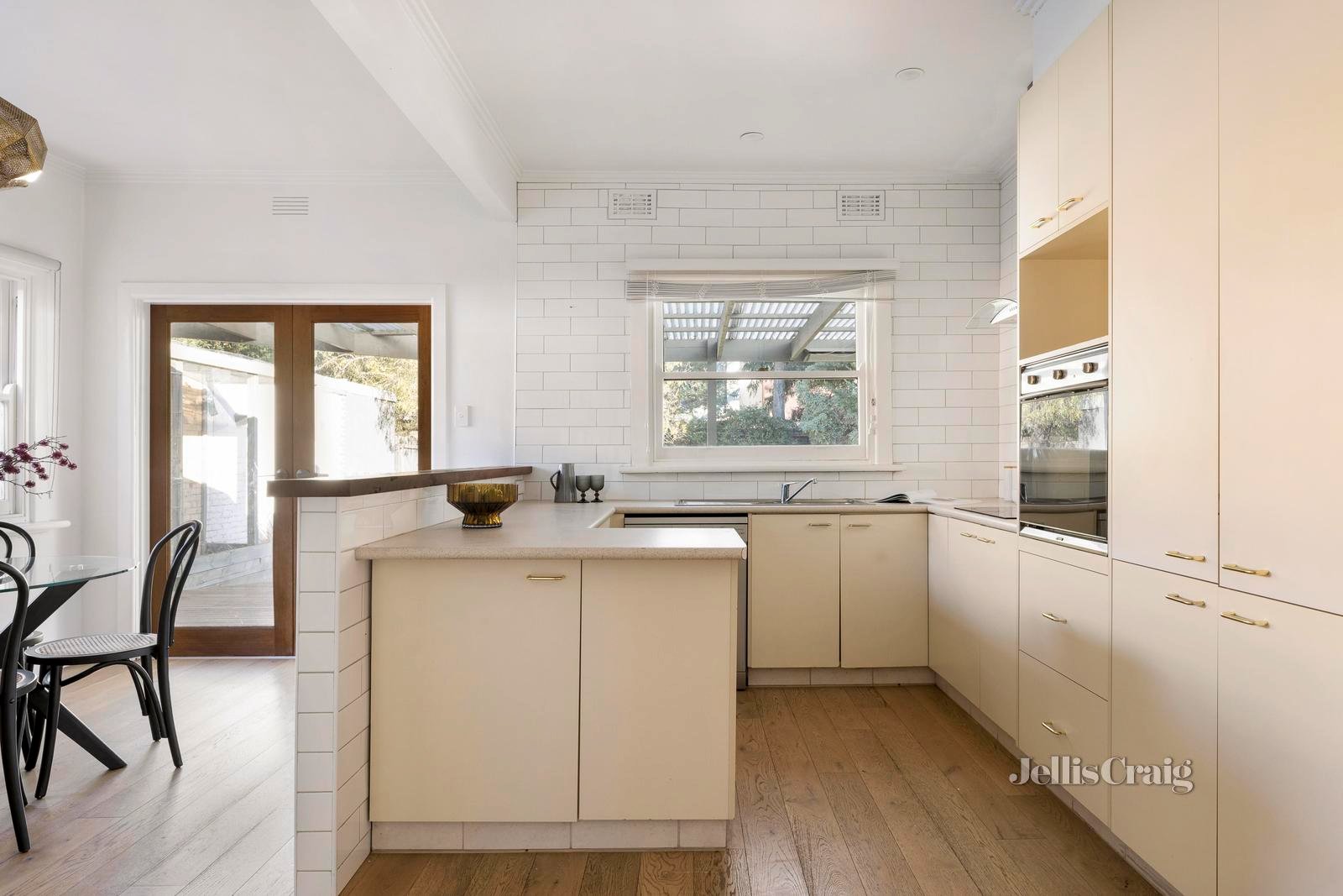 7 Dromana Avenue, Bentleigh East image 5