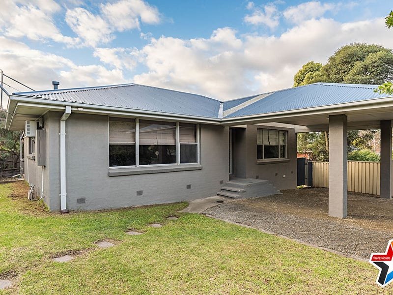 7 Durham Road, Kilsyth image 1