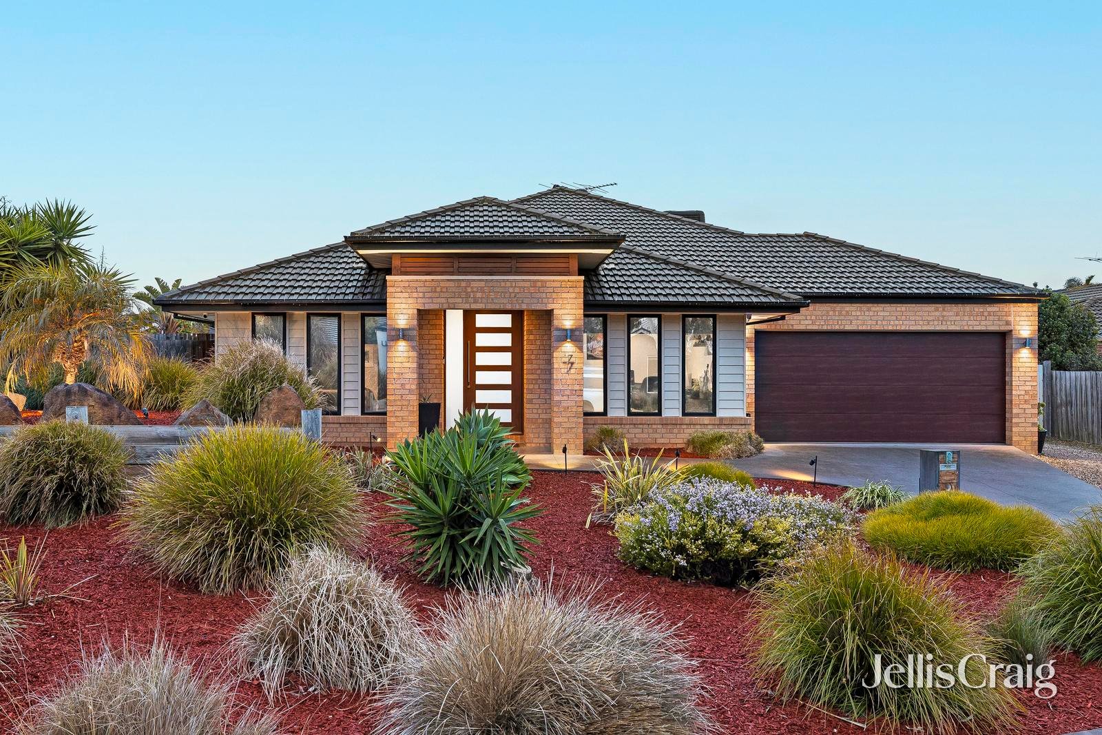 7 Eden Park Drive, Mornington image 1