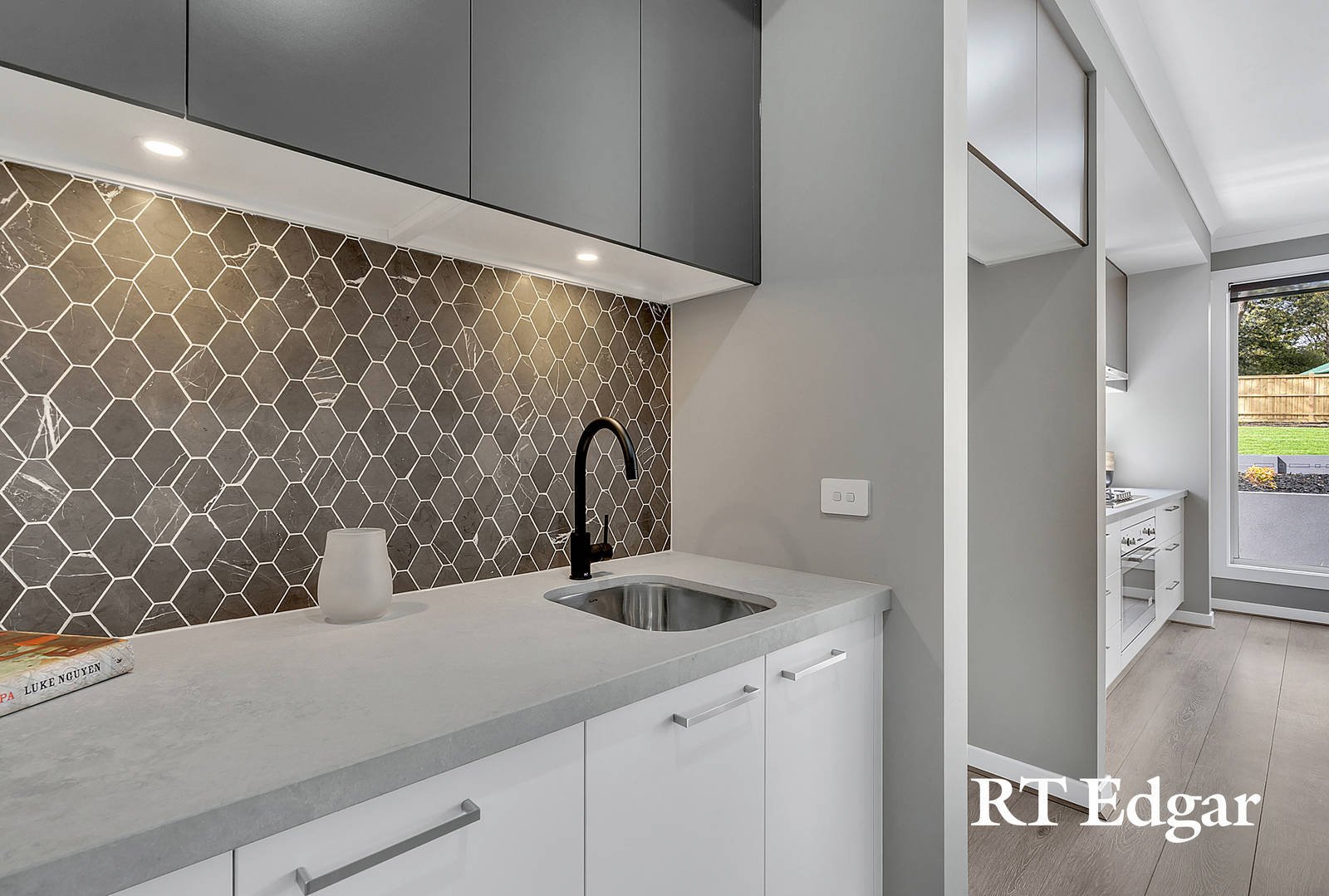 Property Gallery Thumbnail 7