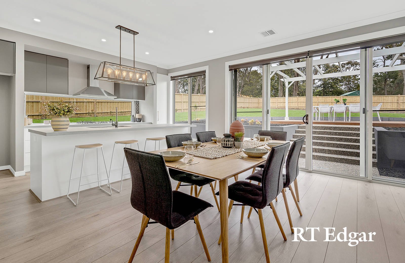 Property Gallery Thumbnail 8