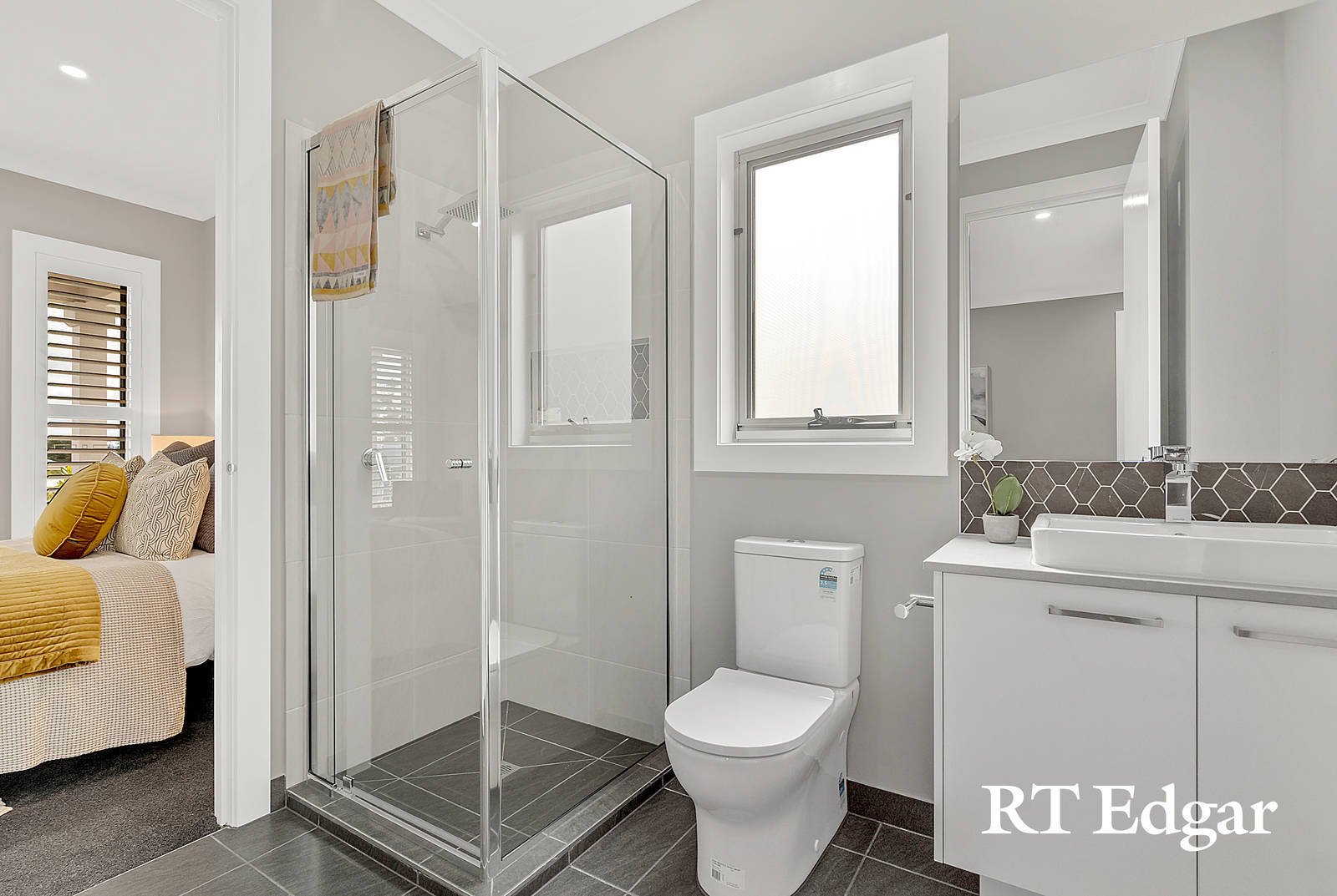 Property Gallery Thumbnail 12