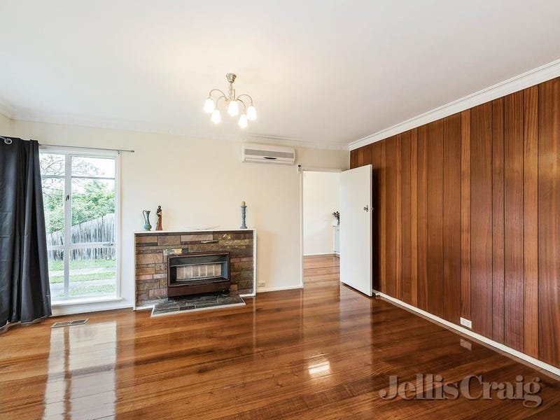 7 Elaine Court, Bentleigh East image 2