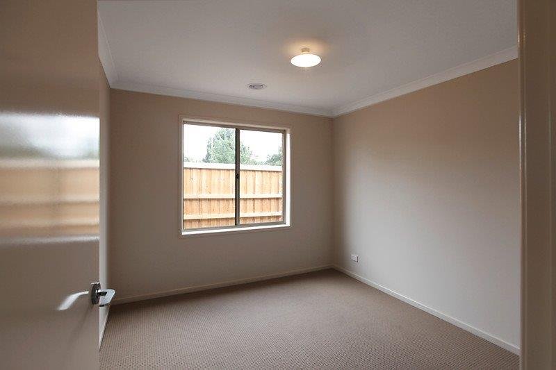 Property Gallery Thumbnail 8