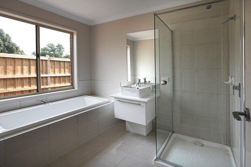Property Gallery Thumbnail 9